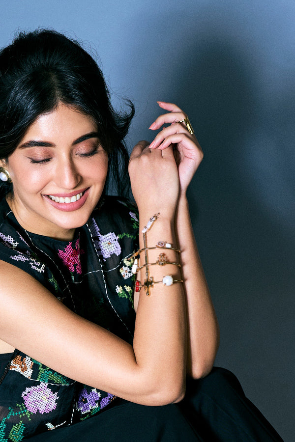 Kritika Kamra In Starke Ring - Image 7