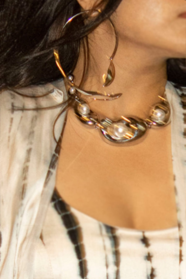 Cosmos Glam Neckpiece - Image 2