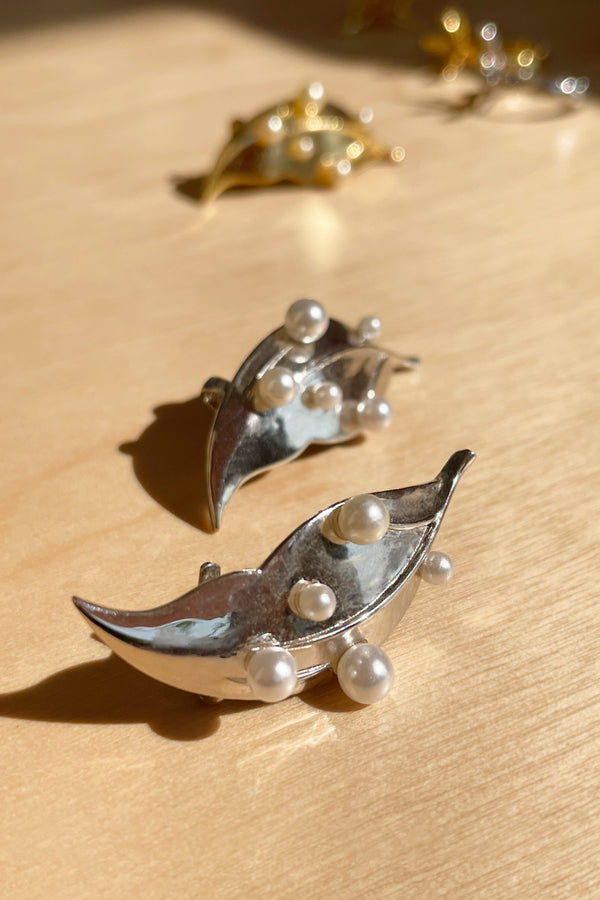 Ersa Pearl Ear Cuff - Image 2