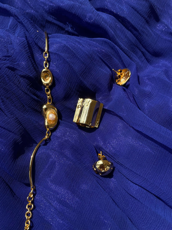 Cosmos Pearl Bracelet