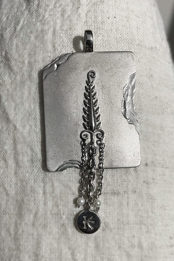 The KEFI Motif Pendant - Image 3