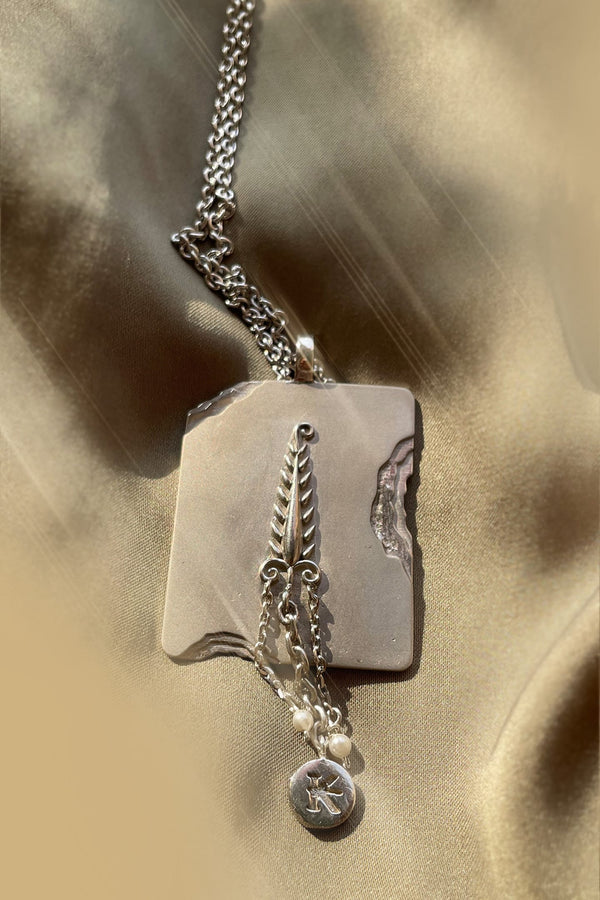 The KEFI Motif Pendant