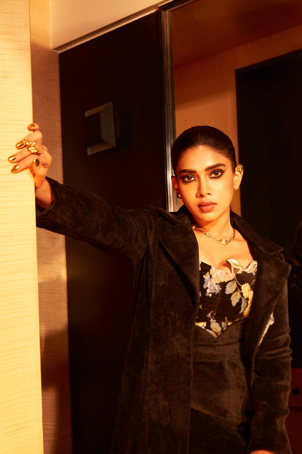 ⁠Dushara Vijayan shines in the Ersa pearl ring - Image 4