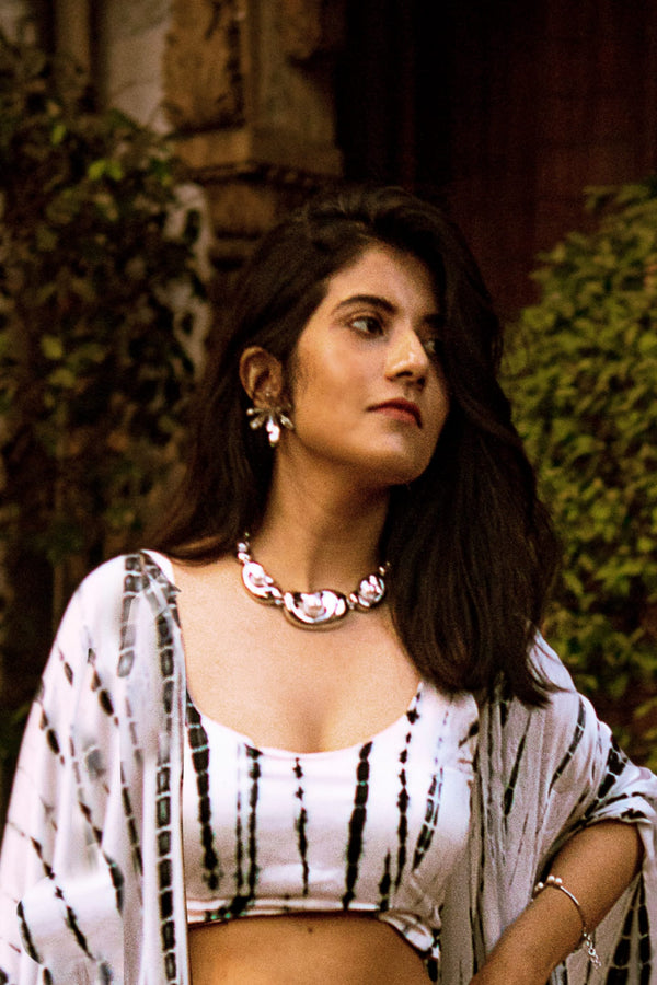 Cosmos Glam Neckpiece - Image 3