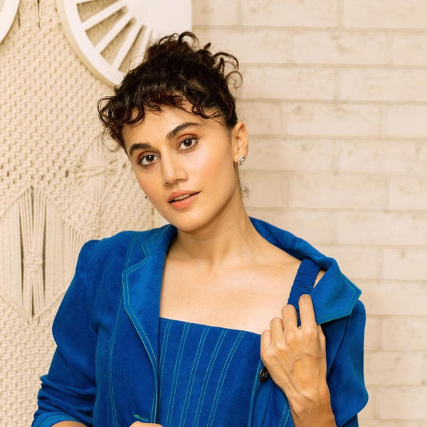 Taapsee Pannu In cosmos Studs - Image 3