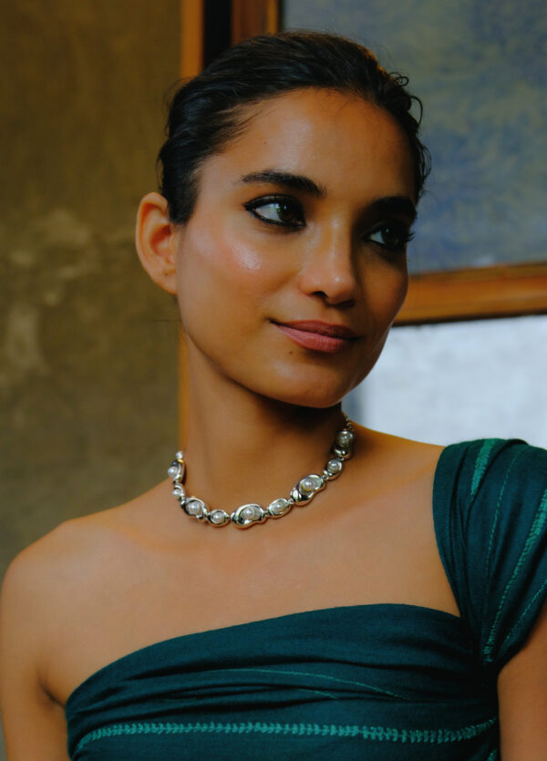 Cosmos Pearl Choker